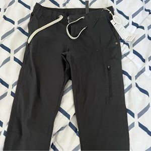 Womens Vuori Ripshot pants small